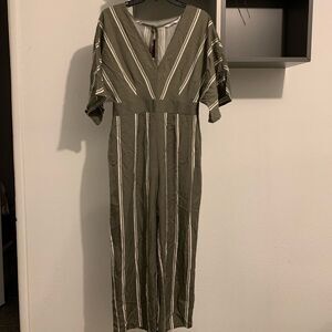 BB DAKOTA MULTI STRIPE JUMPSUIT new without tag